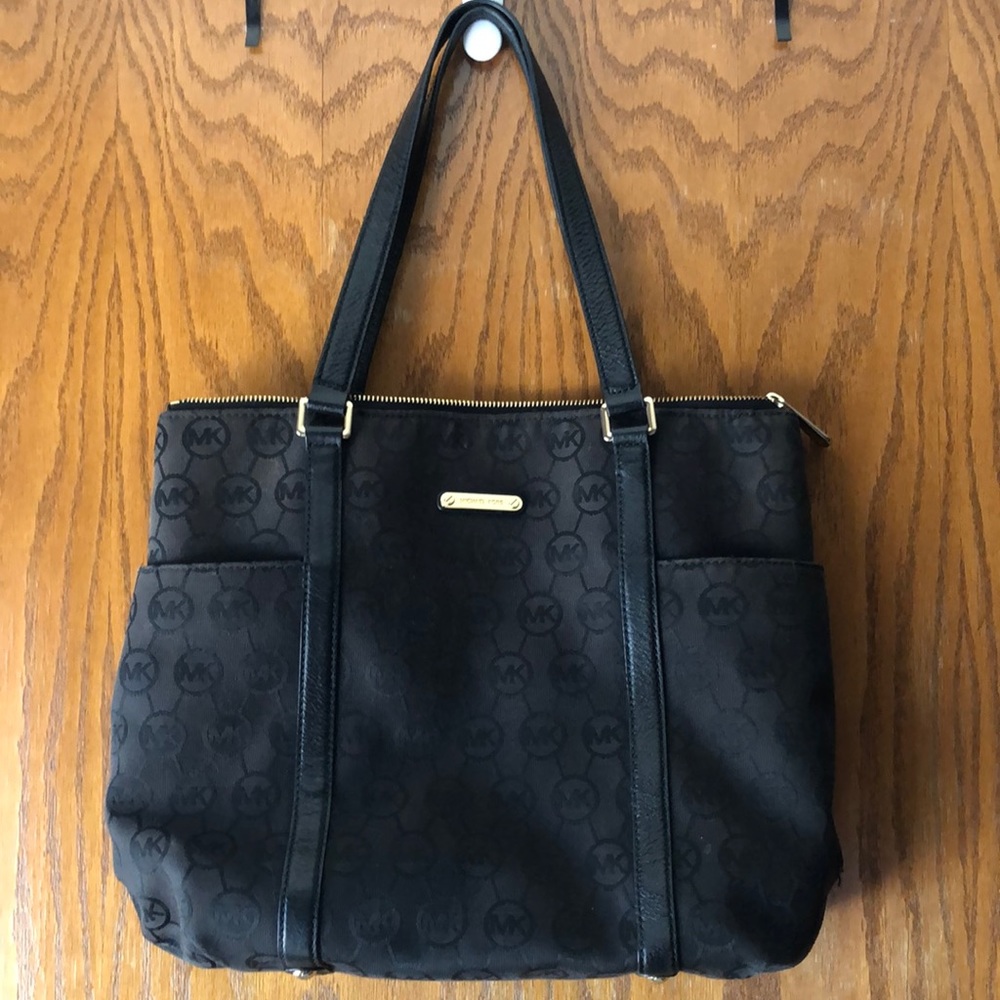 Michael Kors Purse/Small Tote